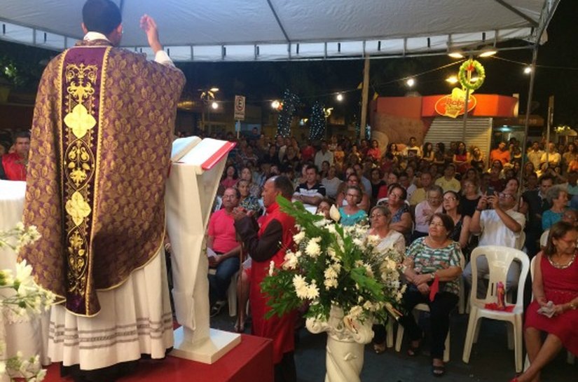 Emoção e fé nas ruas de Arapiraca no tríduo de São Sebastião