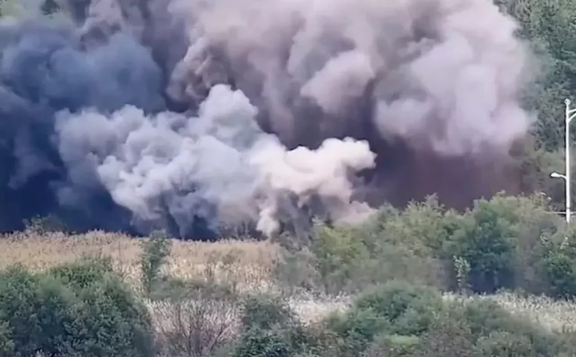 Coreia do Norte explode estradas que ligavam país com a Coreia do Sul