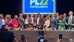 Flávio Bolsonaro oficializou Alfredo Gaspar como candidato a vice-presidente na chapa do PL. - Foto: Reprodução