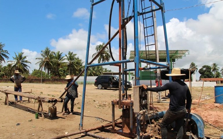 Prefeitura de Coruripe investe na perfuração de poços artesianos para melhorar o abastecimento no município