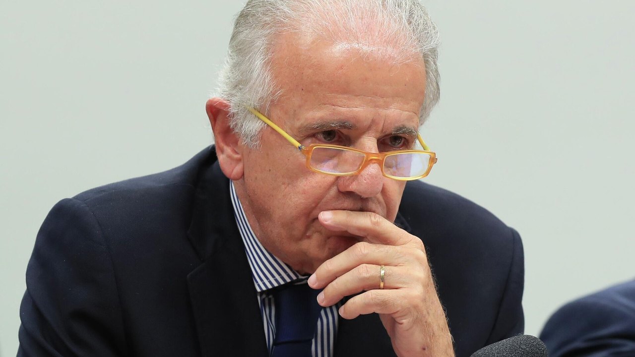 Defesa/José Múcio: Por mais que eu reclame, é difícil presidente tirar R$ 3 bi para fragata