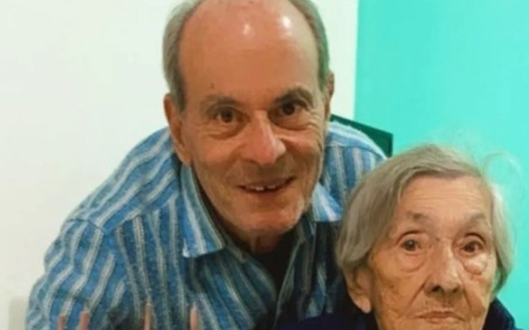 Morre dona Beita, mãe de Ney Matogrosso, aos 103 anos