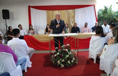 Câmara de Santana do Mundaú participa de casamento coletivo