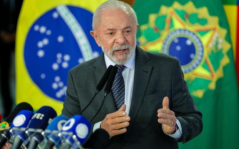 Lula critica EUA e defende Supremo: 'É inadmissível que qualquer país dê palpites em decisões' do STF