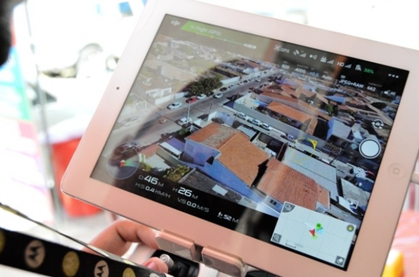 Drones auxiliam no combate ao Aedes aegypti em bairros de Maceió