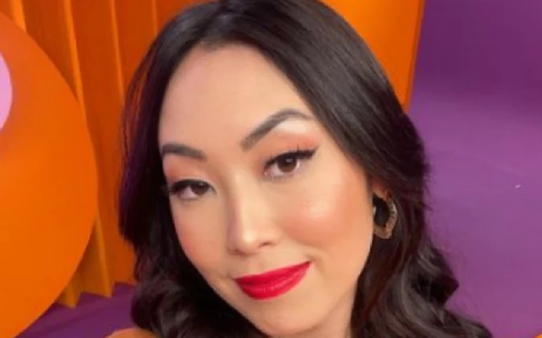 Ana Hikari, de 'Família é tudo', fala sobre 'regras' em seu relacionamento aberto: 'Se tem combinado e você extrapola, é traição'