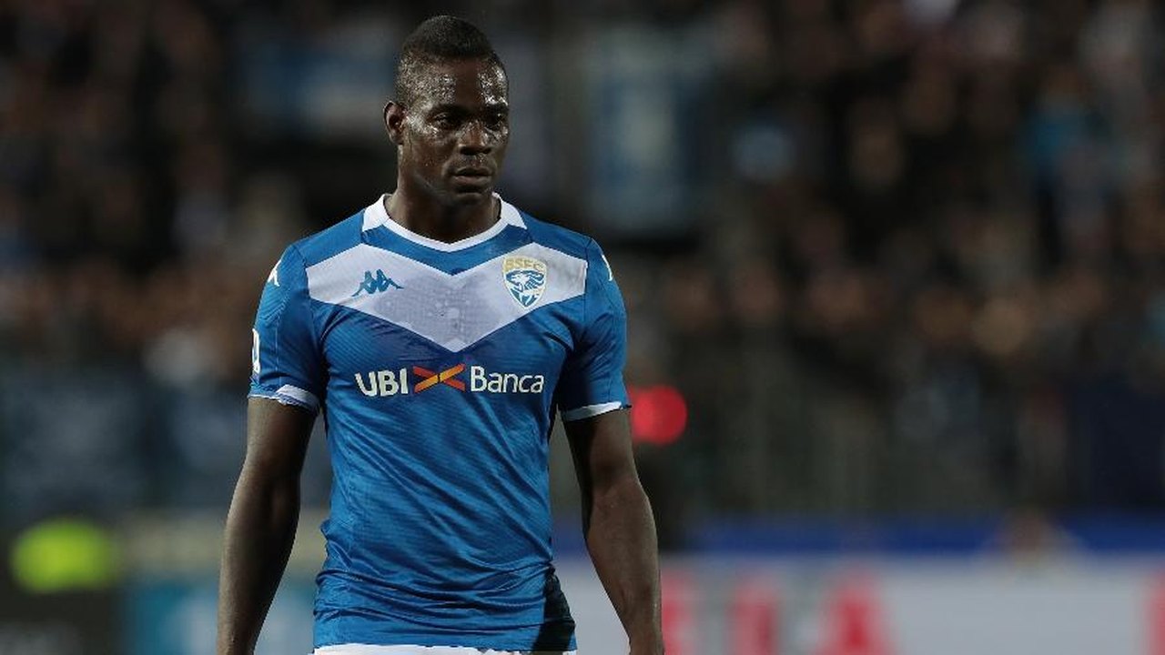 Mario Balotelli é impedido de participar de treinamento no Brescia