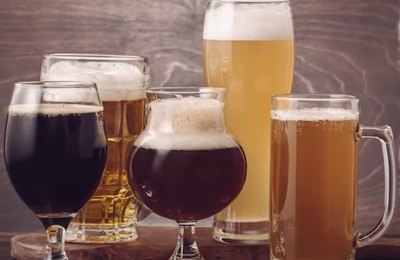 Dia Internacional da Cerveja: descubra o copo ideal para cada estilo
