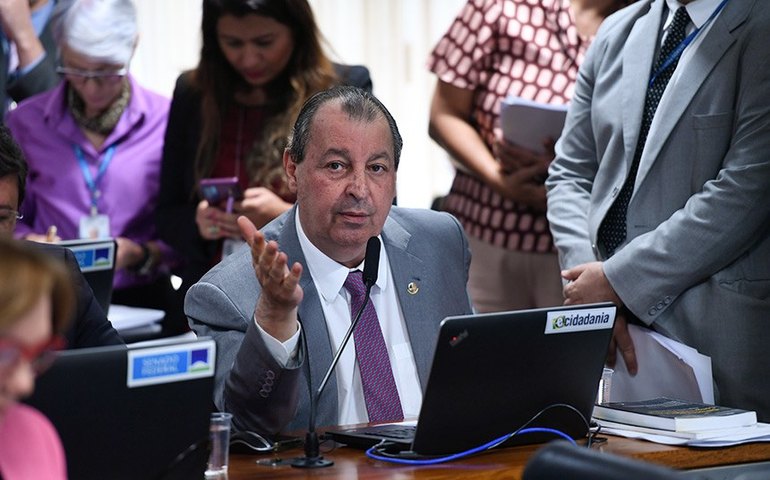 Novo marco fiscal começa a ser analisado após o feriado