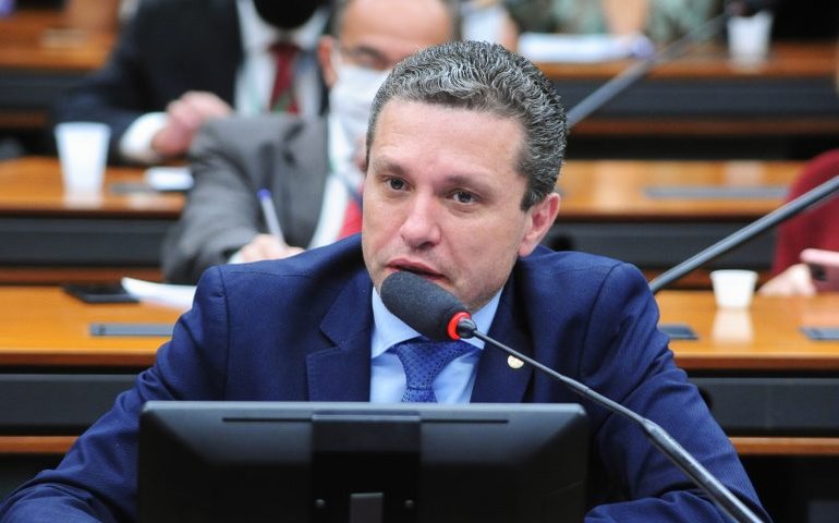 Comissão aprova mudança nas regras de partilha do ICMS para beneficiar municípios