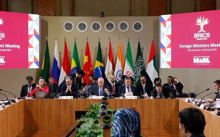 Ministros do Brics participam da última plenária da reunião de chanceleres no Rio