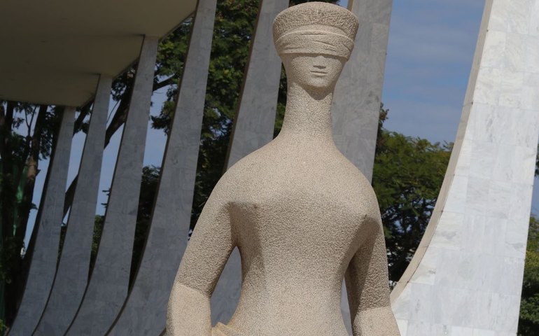 STF alerta para golpes financeiros em nome do tribunal