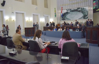 Mantido veto parcial ao projeto que modifica o Estatuto dos Policiais Militares 
