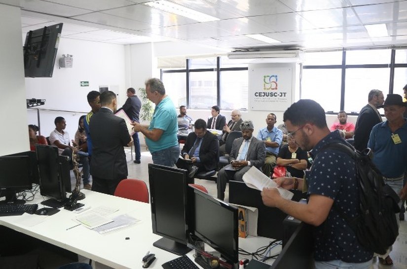 Kelmann Vieira prestigia posse de Flávio Saraiva na Semtabes
