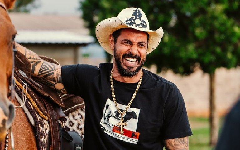 João Carreiro: diretor de hospital diz que morte foi fatalidade; cirurgia durou 12 horas