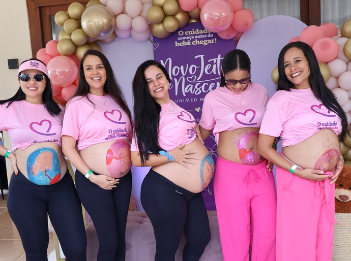 Encontro para gestantes marca mês das mães com debates sobre parto adequado