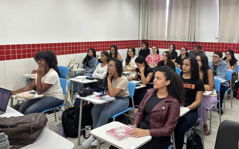 Estudantes da Uesb foram beneficiados com mais de 6.100 bolsas concedidas em 2025