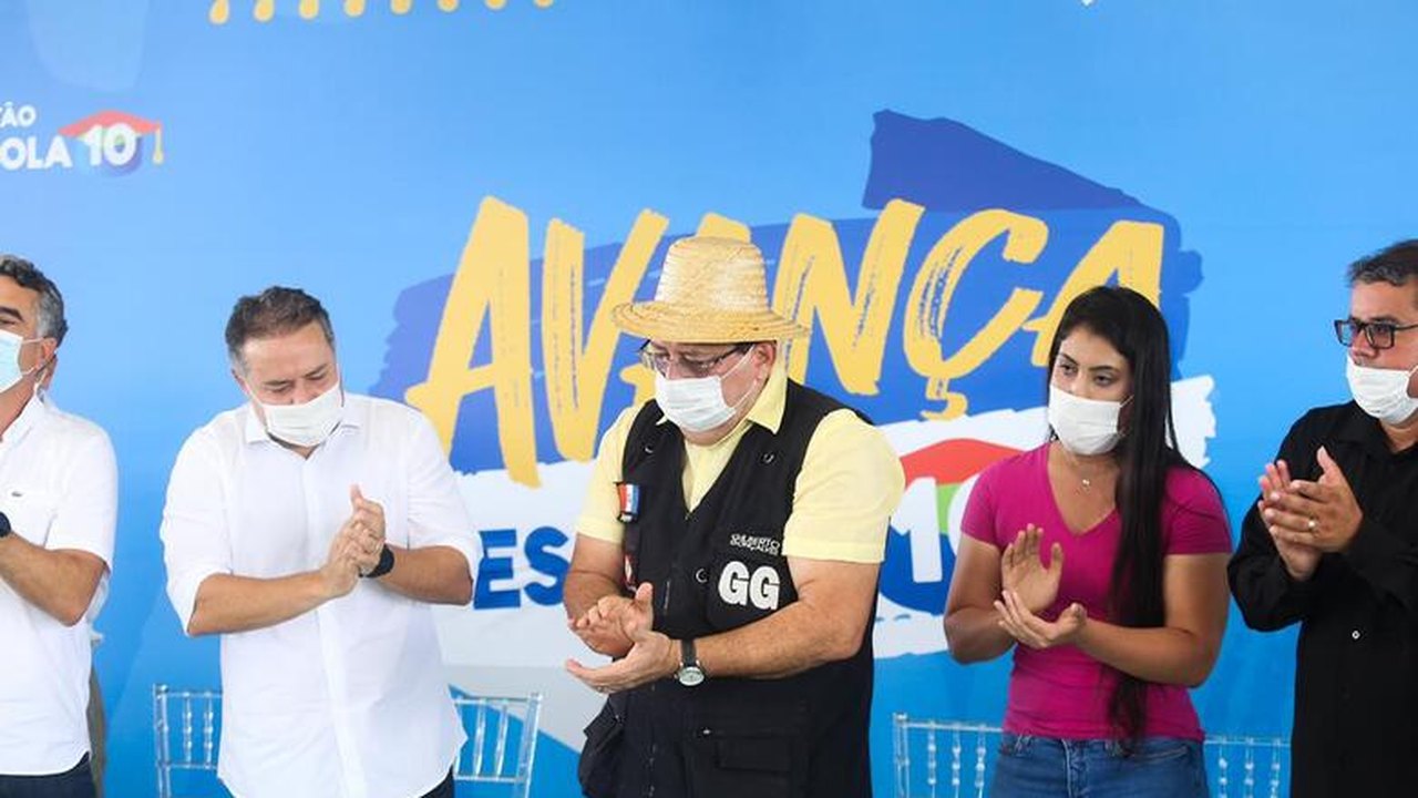 Ao lado de Gabi Gonçalves, Prefeito de Rio Largo entrega melhorias à população por todo o município