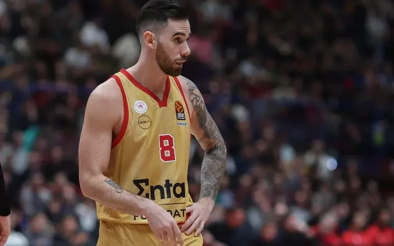 Jogador de basquete é preso na Itália por agredir paramédicos