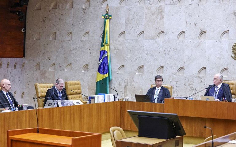 'Sem STF, fica pior', diz Dino sobre atuação da Corte