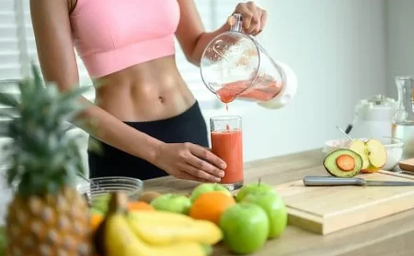 Dez sucos naturais que ajudam a eliminar o inchaço