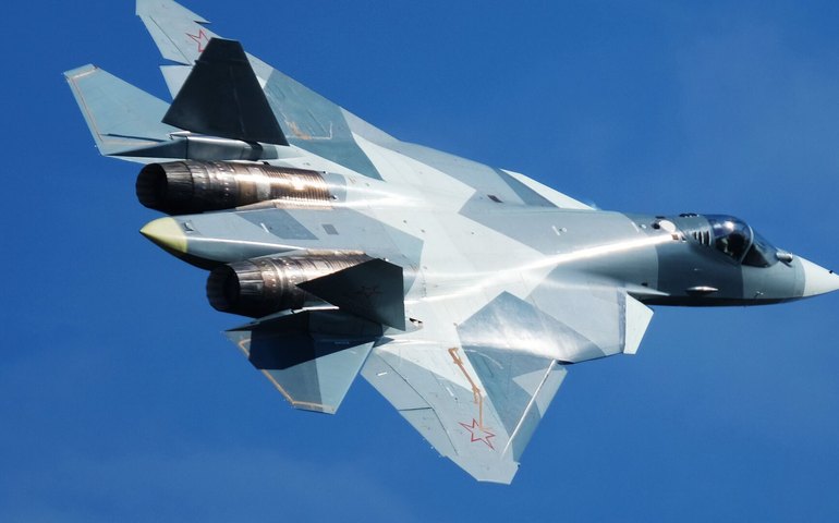 Caça multifuncional russo Su-57 pode atuar como posto de comando para drones, diz Rostec