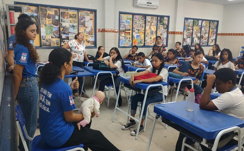 Projeto Samu nas Escolas conscientizou quase 600 jovens no 1° semestre deste ano sobre os malefícios dos trotes