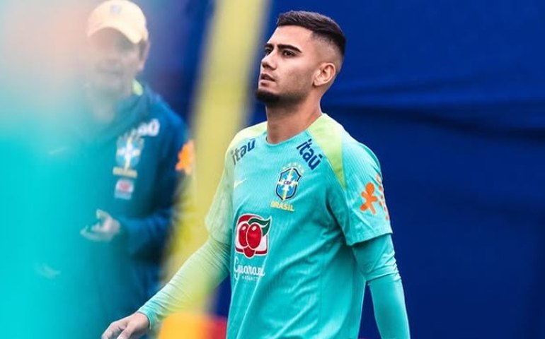 Corinthians retribui gentileza e palmeirense Andreas Pereira vem de carona no voo de Hugo Souza