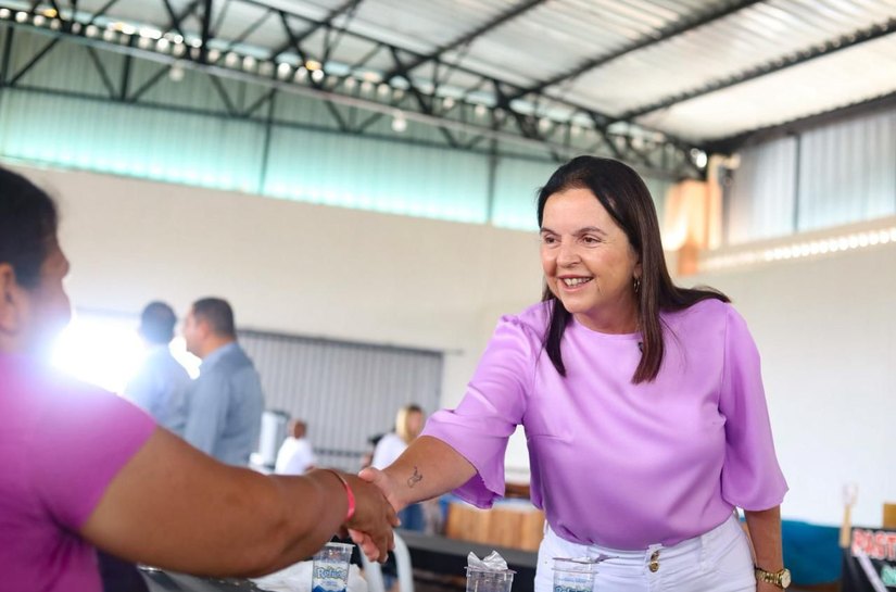 Deputada Fátima Canuto apresenta iniciativa voltada à saúde integral de meninas em Alagoas