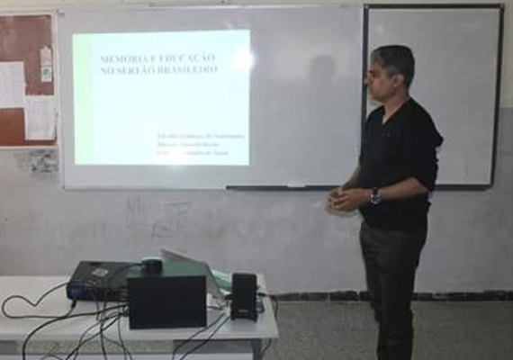 Professor Edvaldo participa de 9º Fórum Latinoamericano Memoria e Identidad