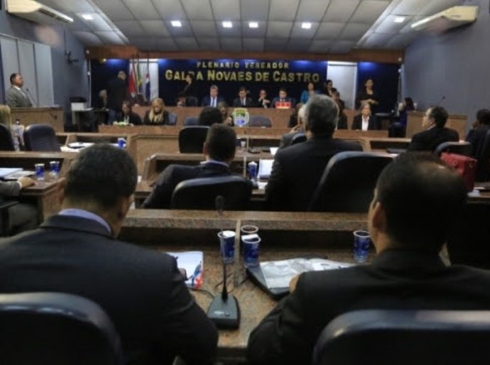 Câmara aprova regulamentação do transporte de passageiros por aplicativos
