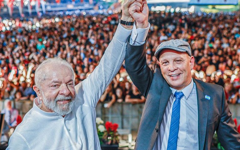 Lula: voltei a ser presidente porque precisamos reconstruir o Brasil e gerar empregos