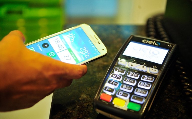 Uso do auxílio em maquininhas começa com Cielo e Getnet; Rede é no dia 8