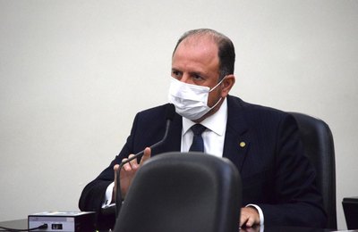 Antonio Albuquerque defende uso de medicamentos na fase inicial da Covid-19 