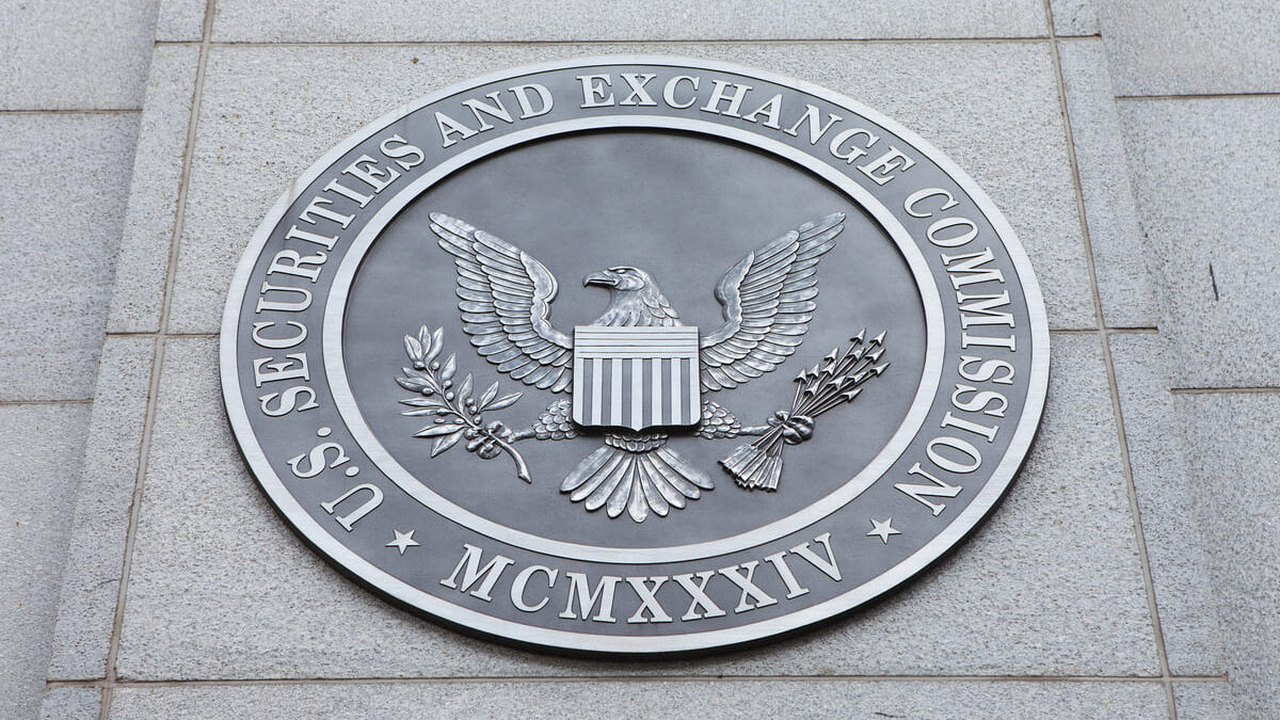Nos EUA, SEC aplica multas que somam US$ 400 mil contra duas empresas por 'AI washing'