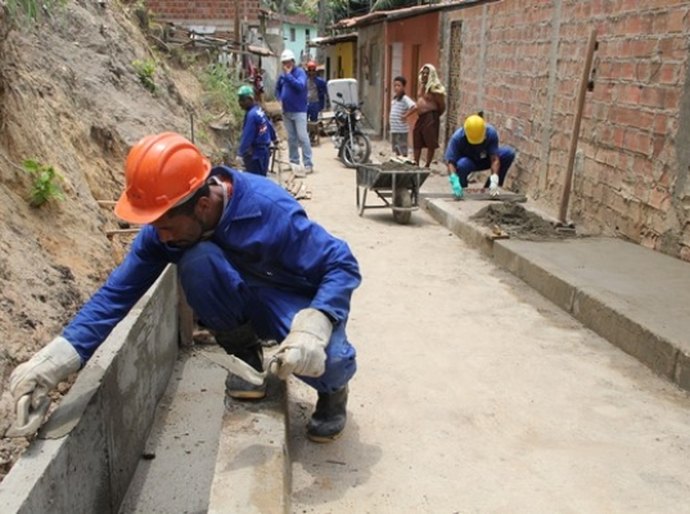 Estado gera mais de 400 empregos diretos em obras de mobilidade