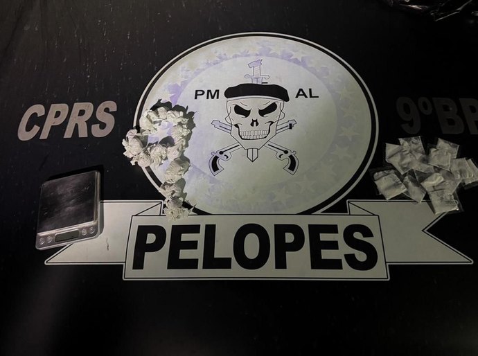 PM prende jovem de 19 anos com cocaína, maconha e balança de precisão em Delmiro Gouveia