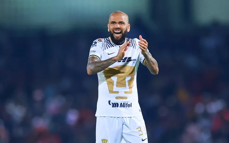 Fora da Europa, craques apostam em ‘vitrine alternativa’ para jogar Copa do Mundo