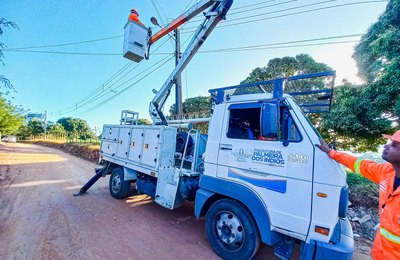 Prefeitura de Palmeira implanta novo corredor de iluminação em LED