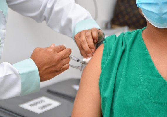 Infectologistas alertam sobre importância de completar esquema vacinal