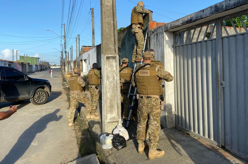 Polícia Civil cumpre mandatos contra organizações criminosas, em Rio Largo