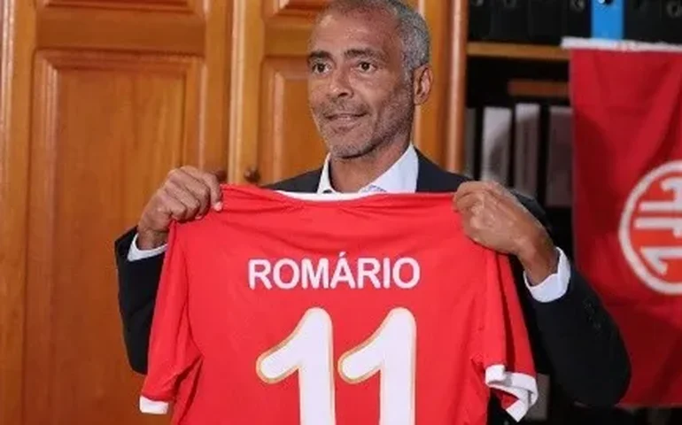 Presidente do America-RJ, Romário é inscrito na 2ª divisão do Carioca