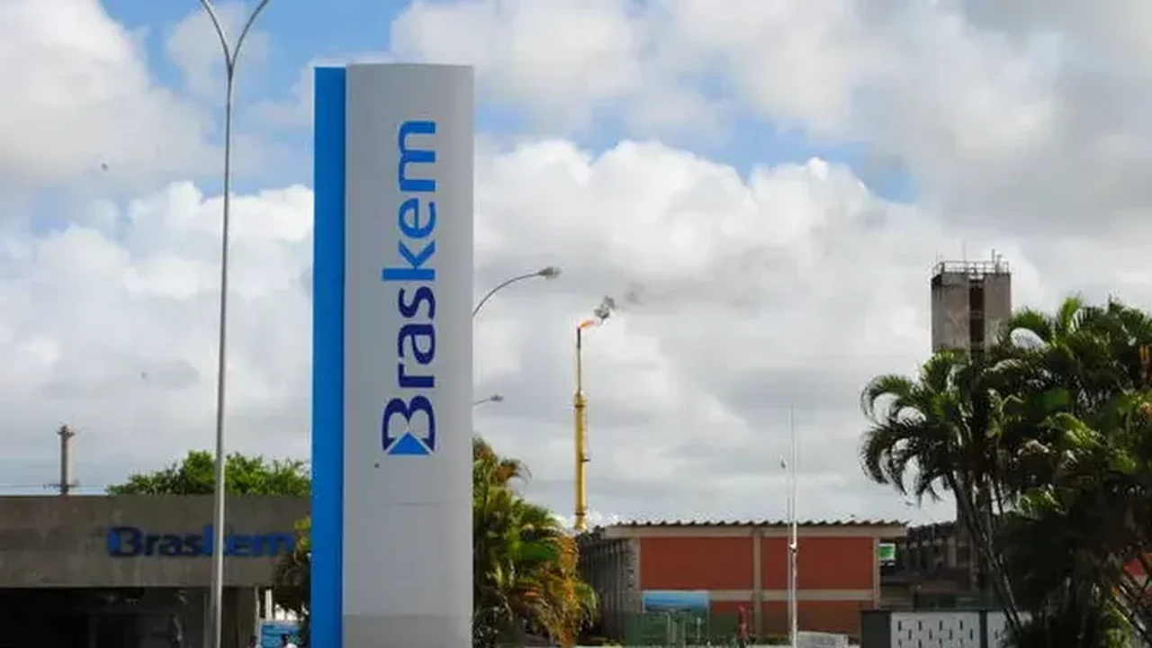 Fitch rebaixa Braskem de 'C' para 'RD' por não pagamento de juros