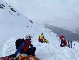 Avalanche na Itália deixa ao menos 2 mortos e 5 feridos