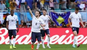 Baixinho Valbuena infernizou a defesa da Suíça na Fonte Nova/ Foto: Getty Images