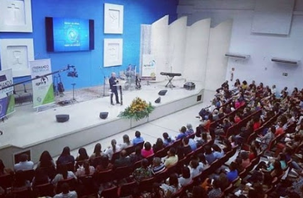 IGREJA QUADRANGULAR