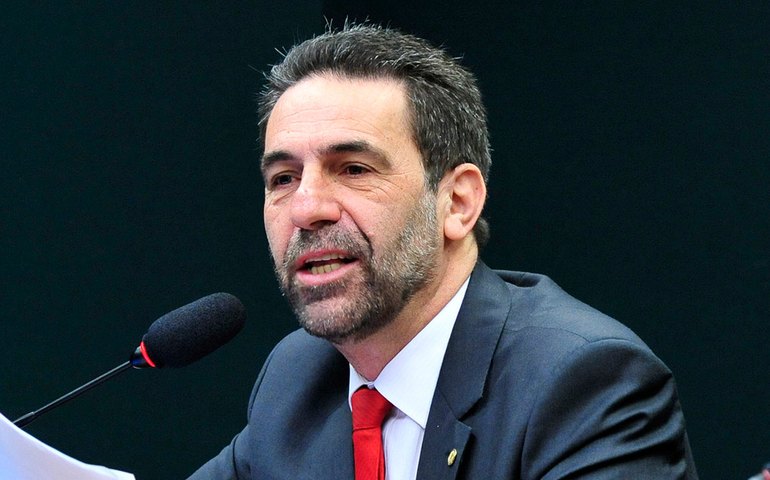 Eleição Câmara: Maia descarta possibilidade de abrir impeachment, diz líder do PT