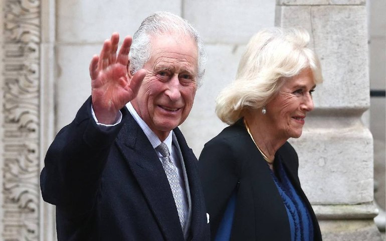 Rei Charles III, diagnosticado com câncer, está 'muito bem', diz rainha Camilla