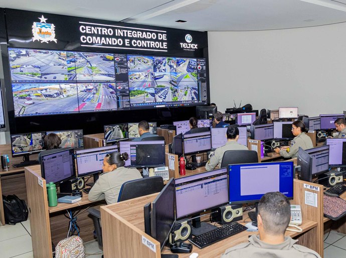 Linha direta com a segurança: por meio do 190, sociedade ajuda no combate ao crime