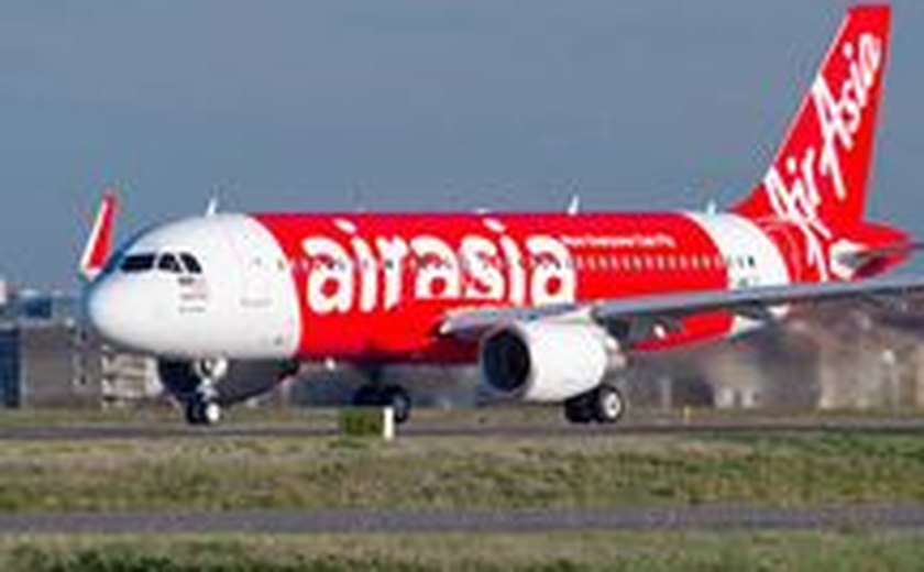 AirAsia: recuperada uma das caixas-pretas do avião que caiu